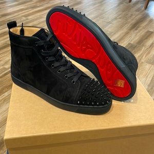 Men US: 10 UK:43 Christian Louboutin black high tops